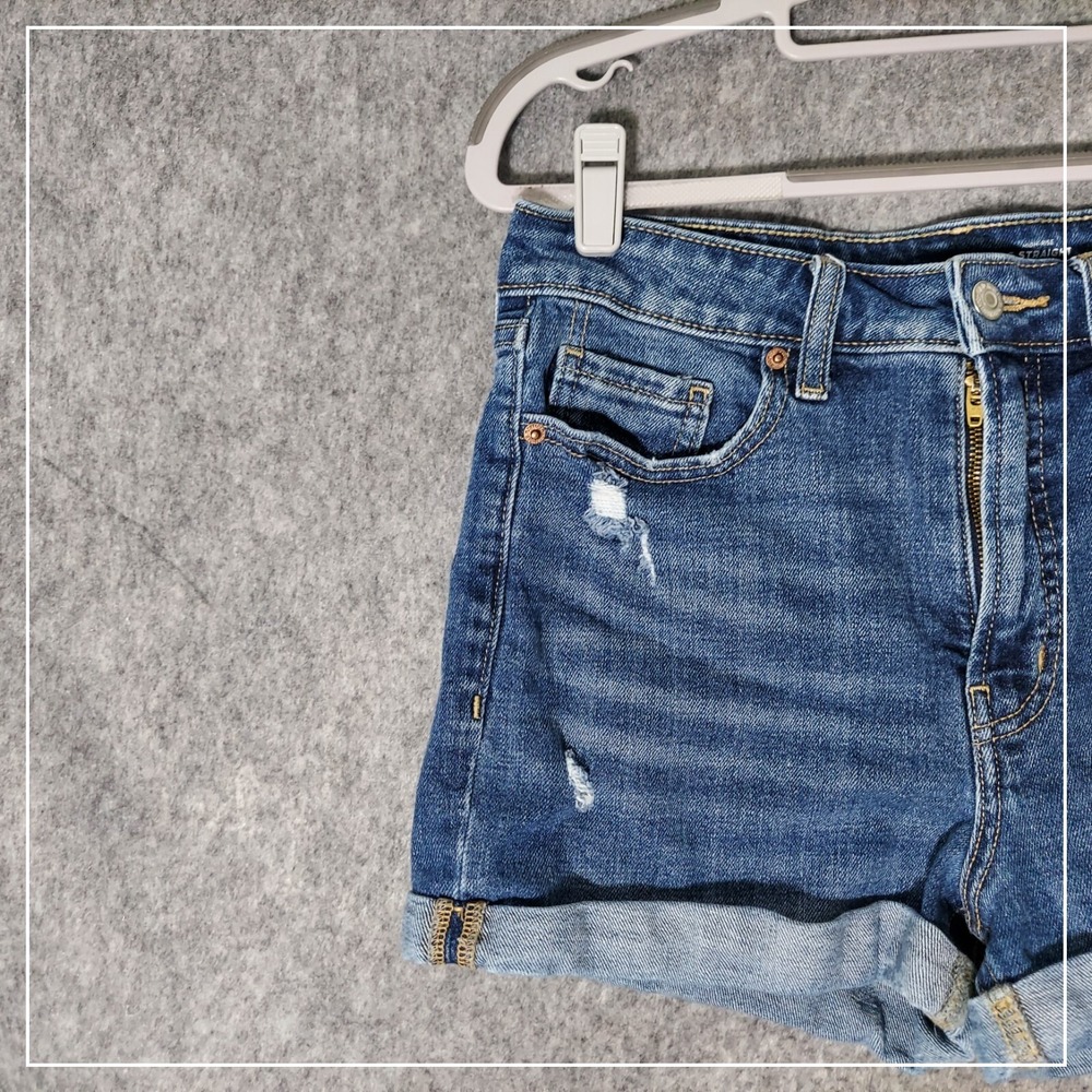 Old Navy OG Straight High-Rise Denim Jean Shorts Womens 8 Blue Distressed Cuffed - Picture 2 of 9